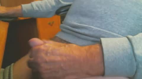 CCzt154 online show from 11/30/25, 07:07