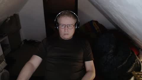 Snapshot of cebas chatting on 02/26/25, 05:09 cebas online show from 02/26/25, 05:09