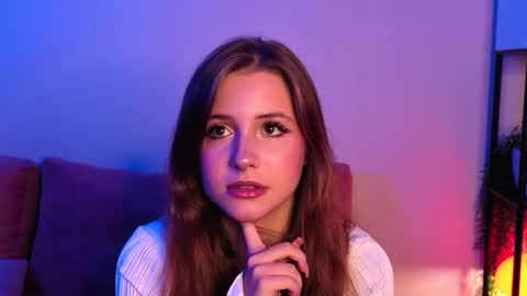 Lina  online show from 10/21/25, 07:47