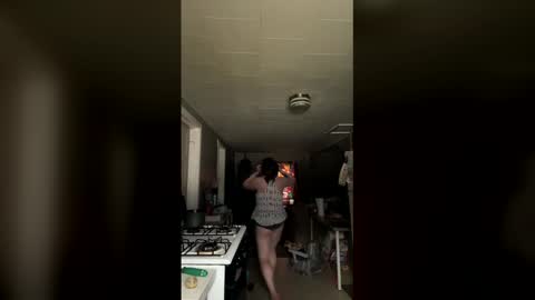 Snapshot of cecerose813 chatting on 04/09/26, 12:21 cecerose813 online show from 04/09/26, 12:21