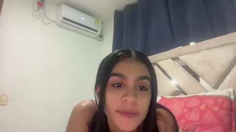 ceci1218 online show from 04/05/26, 01:25