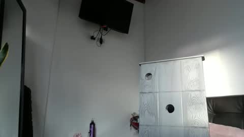 ceci online show from 09/21/25, 10:22