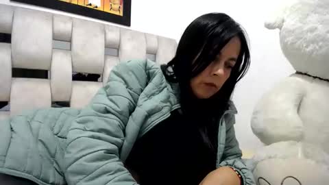 ceci online show from 02/02/26, 01:15