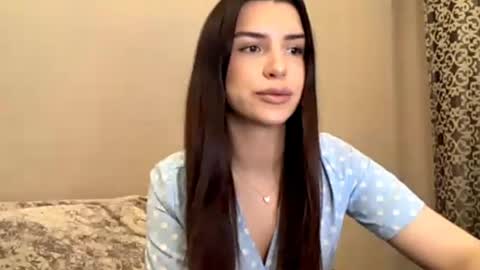 Snapshot of cecilianoblitt chatting on 05/05/26, 04:37 Darina online show from 05/05/26, 04:37