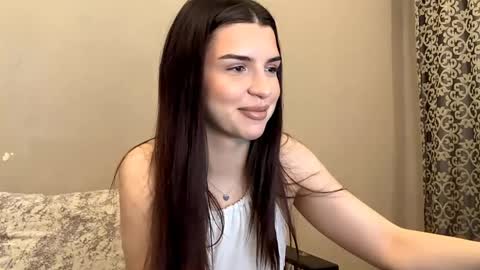 Snapshot of cecilianoblitt chatting on 05/12/26, 06:16 Darina online show from 05/12/26, 06:16