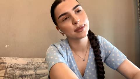 Snapshot of cecilianoblitt chatting on 05/18/26, 03:07 Darina online show from 05/18/26, 03:07