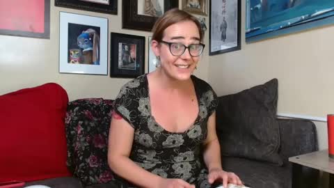 Snapshot of cecilysaintclaire chatting on 09/24/25, 01:36 Cecily Saint Claire online show from 09/24/25, 01:36