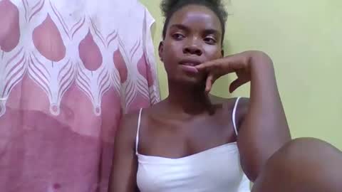 Snapshot of cedia837872 chatting on 04/11/26, 11:14 cedia837872 online show from 04/11/26, 11:14