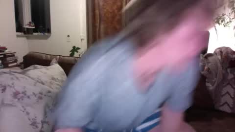 Snapshot of ceezeee chatting on 01/03/25, 11:33 ceezeee online show from 01/03/25, 11:33