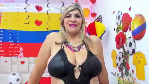 Snapshot of celeste_lincon chatting on 06/19/26, 01:43 Celeste Lincon online show from 06/19/26, 01:43