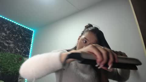 celeste_polis online show from 10/16/25, 08:21