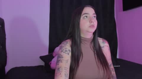 Snapshot of celeste_y_pipe chatting on 11/30/25, 05:00 Celeste Y Pipe online show from 11/30/25, 05:00