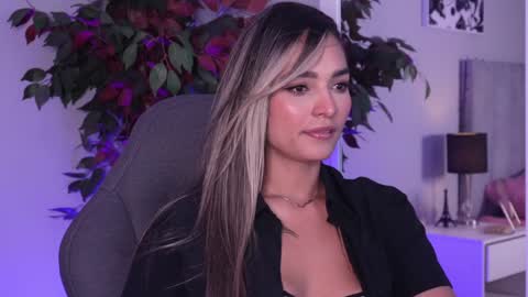 The girl of your eyes  online show from 01/12/25, 07:10