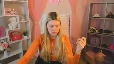 your cute kitty online show from 04/07/26, 04:18