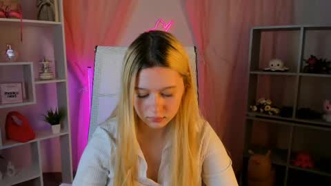 your cute kitty online show from 05/12/26, 06:49