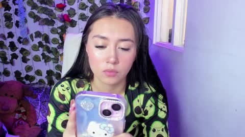 Snapshot of celestinepurple chatting on 12/24/24, 04:19 Celestineeeeee online show from 12/24/24, 04:19