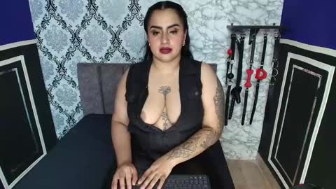 Snapshot of celestte_sweet chatting on 02/10/25, 11:02 online show from 02/10/25, 11:02