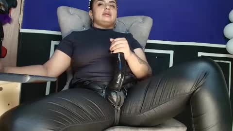 Snapshot of celestte_sweet chatting on 10/31/25, 11:00 online show from 10/31/25, 11:00