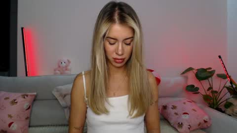 Celin online show from 12/15/24, 08:58