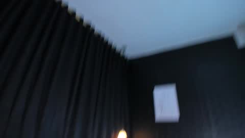 CelinaYHanck online show from 11/07/25, 01:22