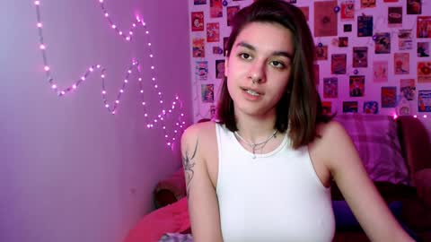 Snapshot of celine_dionn chatting on 01/05/25, 04:48 Celine online show from 01/05/25, 04:48