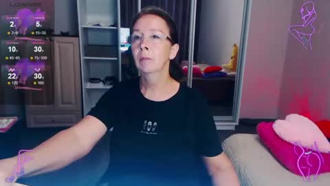 Snapshot of celine_faer1 chatting on 06/22/26, 06:49 Celine online show from 06/22/26, 06:49