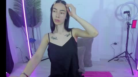 Snapshot of celine_roxelle chatting on 11/10/25, 05:39 Celine Roxelle online show from 11/10/25, 05:39