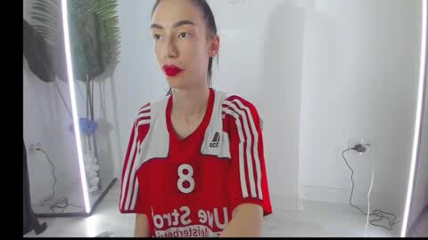 Snapshot of celine_roxelle chatting on 11/12/25, 05:46 Celine Roxelle online show from 11/12/25, 05:46