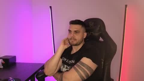 Snapshot of celylow chatting on 01/14/26, 01:28 Octav online show from 01/14/26, 01:28