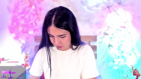 Hello guys my name is Sofi and Lizzie and  Vanessa online show from 02/17/25, 05:32