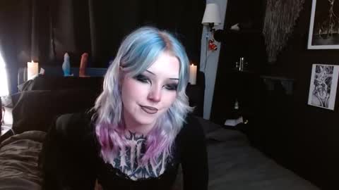 Averi online show from 01/22/25, 01:10