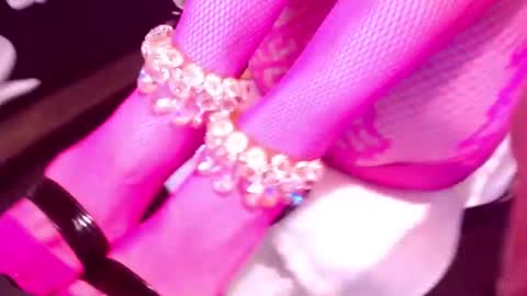 Cerise online show from 12/14/25, 01:00