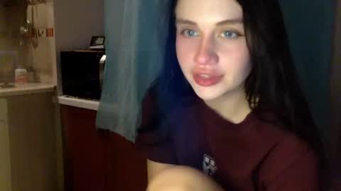 Snapshot of cerisedood82 chatting on 09/26/25, 06:56 Eva online show from 09/26/25, 06:56