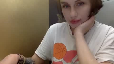 Eva online show from 04/19/26, 07:27