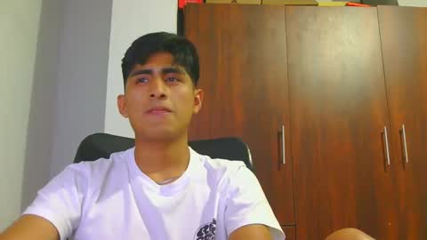 Snapshot of cesarex148 chatting on 12/13/24, 03:05 Cesar online show from 12/13/24, 03:05