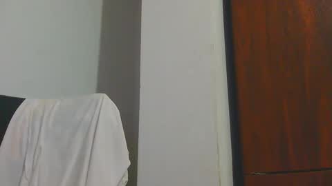 Snapshot of cesarex148 chatting on 01/12/25, 12:28 Cesar online show from 01/12/25, 12:28