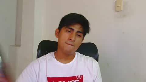 Snapshot of cesarex148 chatting on 02/12/25, 10:15 Cesar online show from 02/12/25, 10:15