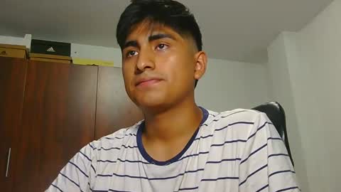 Snapshot of cesarex148 chatting on 02/25/25, 01:41 Cesar online show from 02/25/25, 01:41