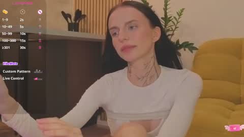 Livia online show from 07/17/26, 11:20