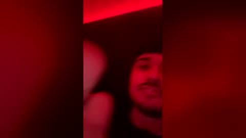 Snapshot of cezarthebreeder chatting on 02/21/26, 11:44 cezarthebreeder online show from 02/21/26, 11:44