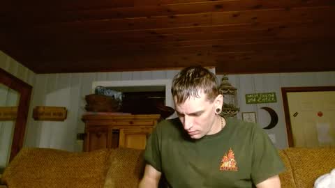 Snapshot of cguffey2284 chatting on 12/29/24, 03:54 cguffey2284 online show from 12/29/24, 03:54