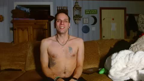 Snapshot of cguffey2284 chatting on 01/04/25, 08:28 cguffey2284 online show from 01/04/25, 08:28