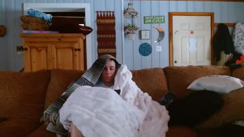 Snapshot of cguffey2284 chatting on 01/04/25, 07:44 cguffey2284 online show from 01/04/25, 07:44