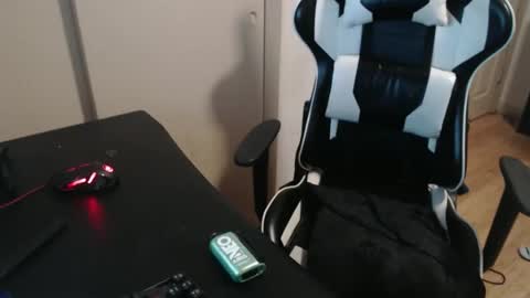 cha_cha_chillin online show from 05/27/26, 12:29