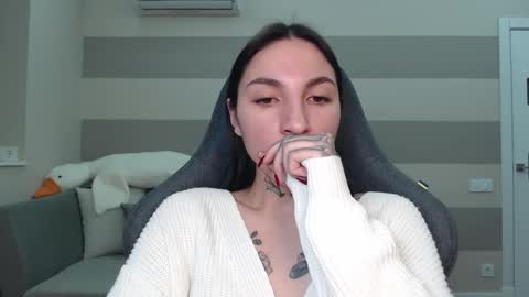 Kate online show from 02/26/25, 03:21