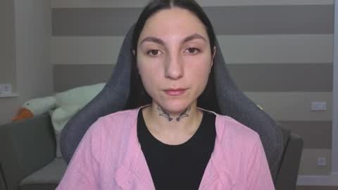 Kate online show from 12/22/25, 07:05