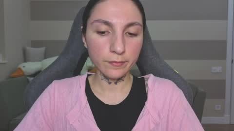 Kate online show from 03/26/26, 09:31