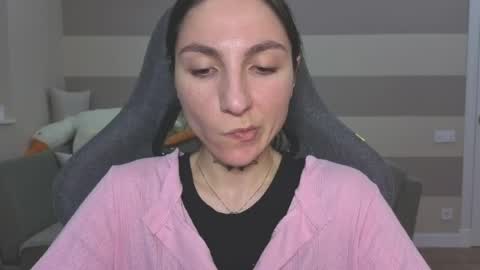 Kate online show from 05/11/26, 01:06