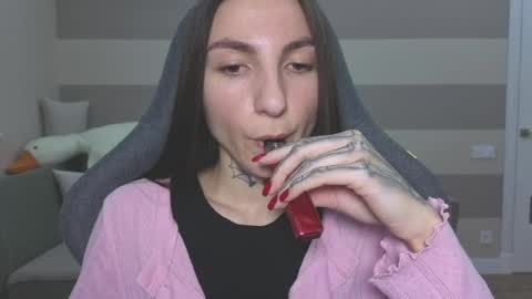 Kate online show from 05/14/26, 08:10