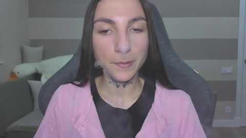 Kate online show from 05/16/26, 10:47